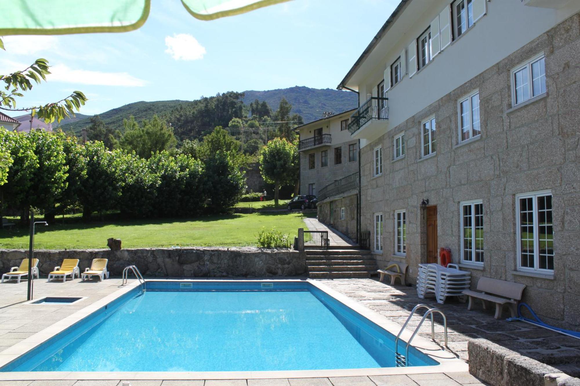 Pensjonat Casa Da Ribeira Alvoco da Serra Zewnętrze zdjęcie